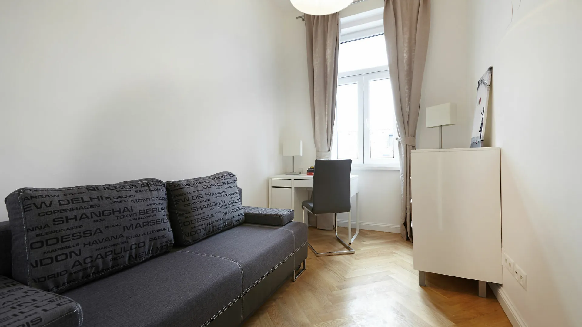 Urban Flats Vienna Darwingasse Apartment 0*,