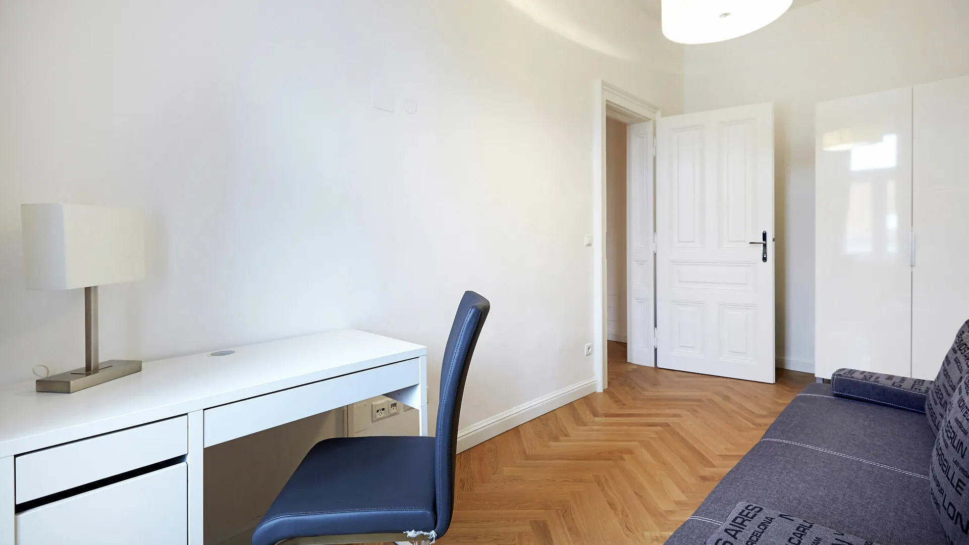 Urban Flats Vienna Darwingasse Apartment